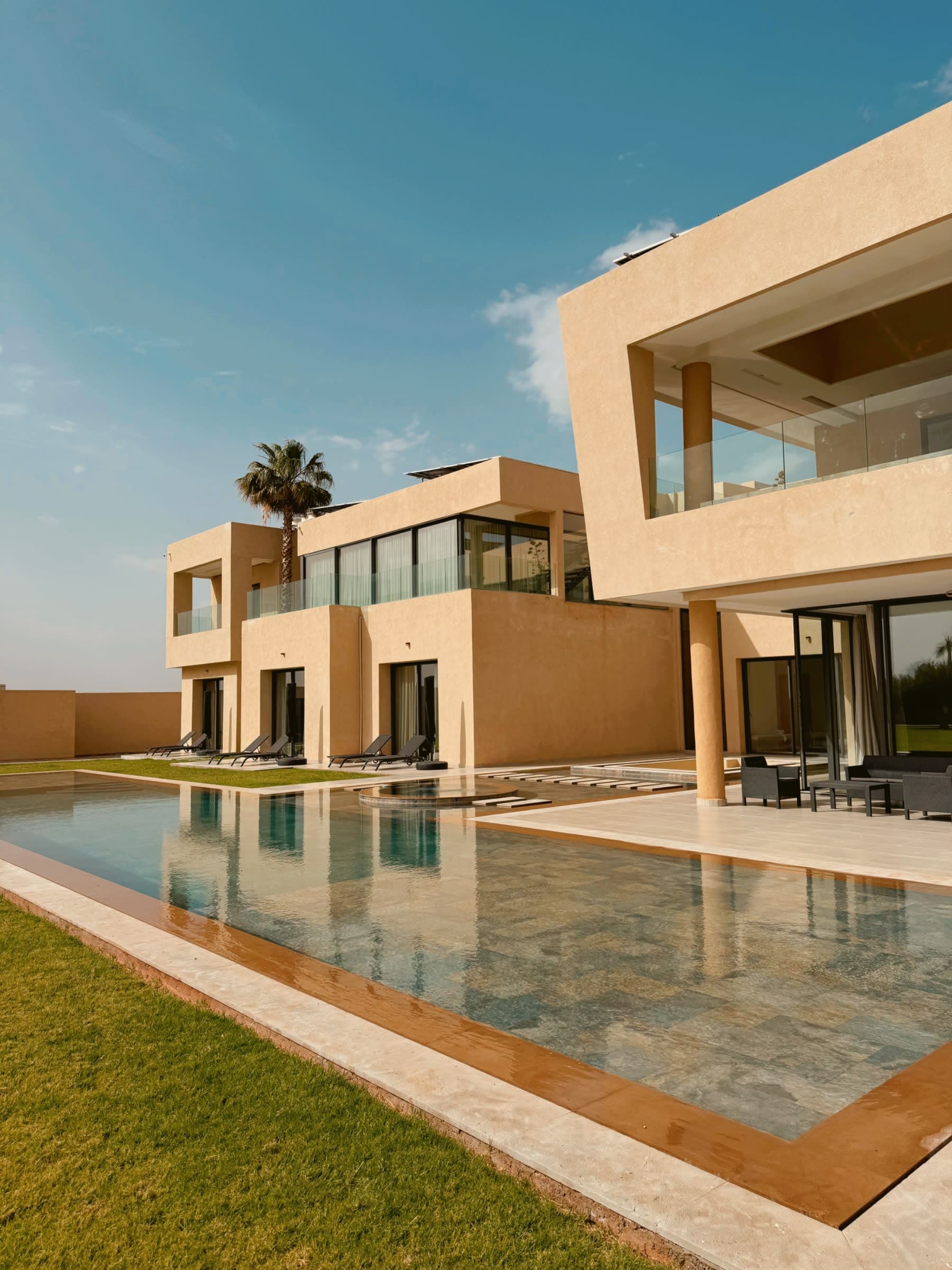 Villa Omany