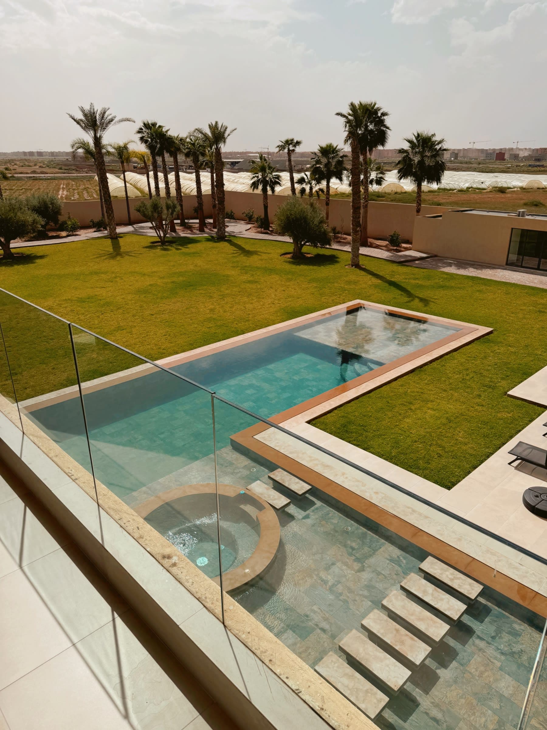 Villa Omany